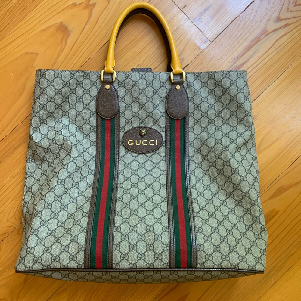 Gucci XL tote in great shape
